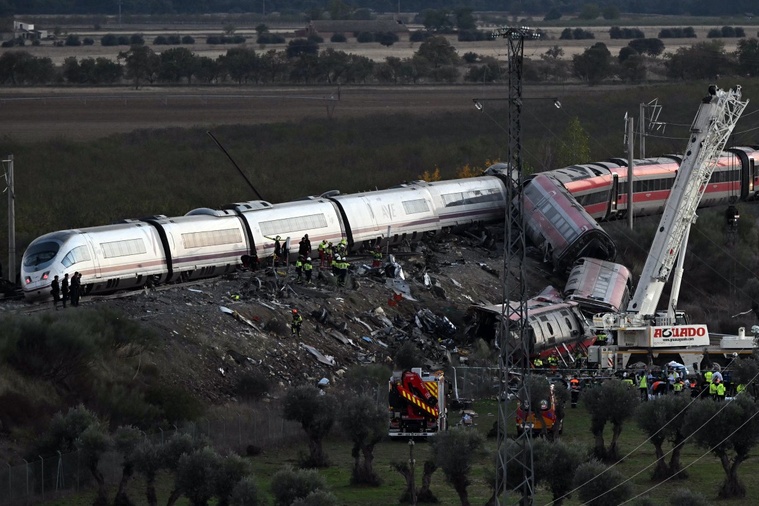 ​Espagne : 68 morts dans une deuxième catastrophe ferroviaire en moins d'un an