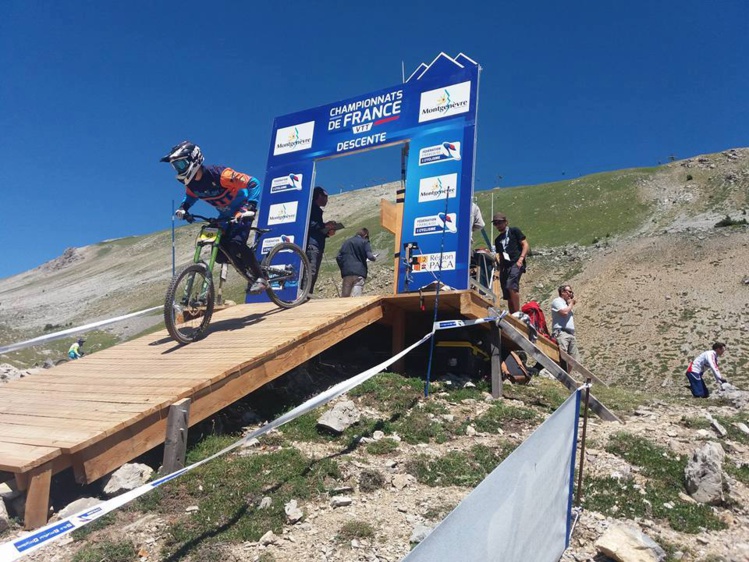 VTT « Chpts de France de descente » : Une place honorable pour Temarii Buillard VTT « Chpts de France de descente » : Une place honorable pour Temarii Buillard