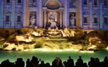 Rome: coûteux bain de minuit dans la fontaine de Trevi pour des touristes américains Rome: coûteux bain de minuit dans la fontaine de Trevi pour des touristes américains