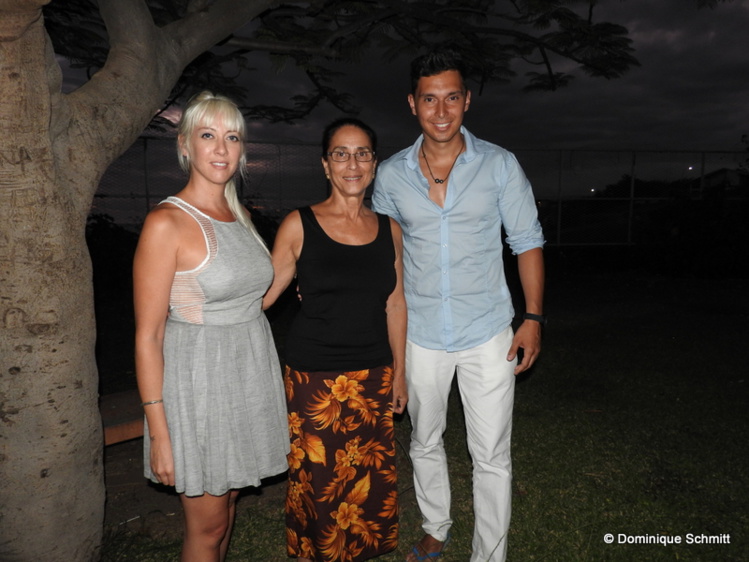 Ken et Serena Carlter souhaitent emmener la troupe de Tumata Robinson au sommet. Ken et Serena Carlter souhaitent emmener la troupe de Tumata Robinson au sommet.