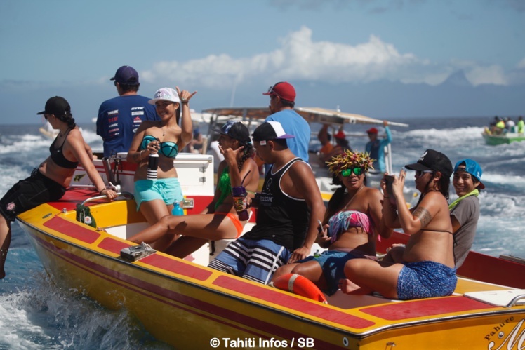 Moins de bateaux sur l'eau mais toujours autant d'ambiance Moins de bateaux sur l'eau mais toujours autant d'ambiance
