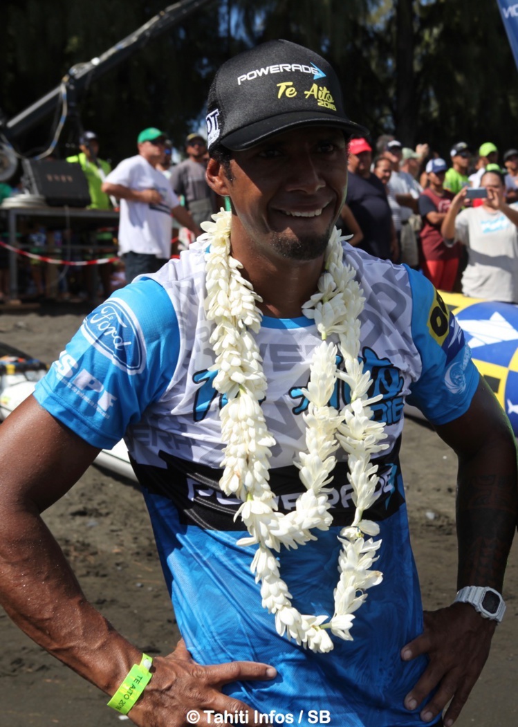 Encore un gros finish de la part du rameur de Shell qui arrive 2e, Joann Cronsteadt Encore un gros finish de la part du rameur de Shell qui arrive 2e, Joann Cronsteadt