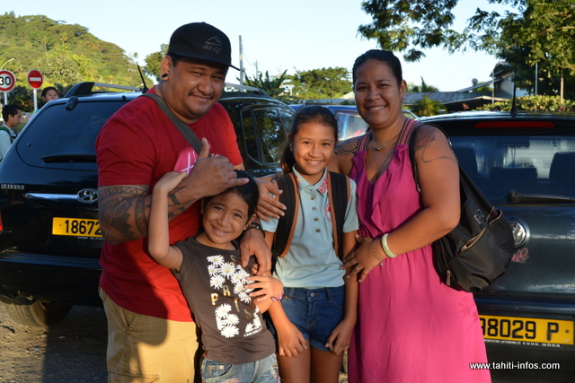 Vania, son mari et leurs enfants