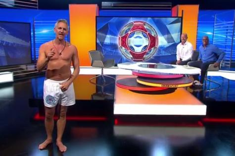 Angleterre : Lineker en caleçon à la télévision