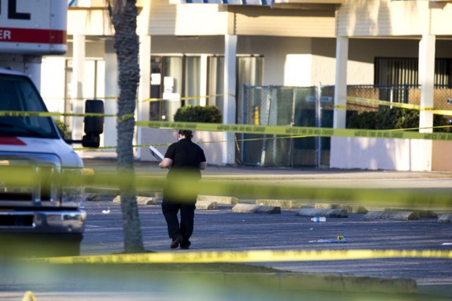 USA : Un étudiant arrêté alors qu'il arrachait avec les dents le visage d'un homme mort