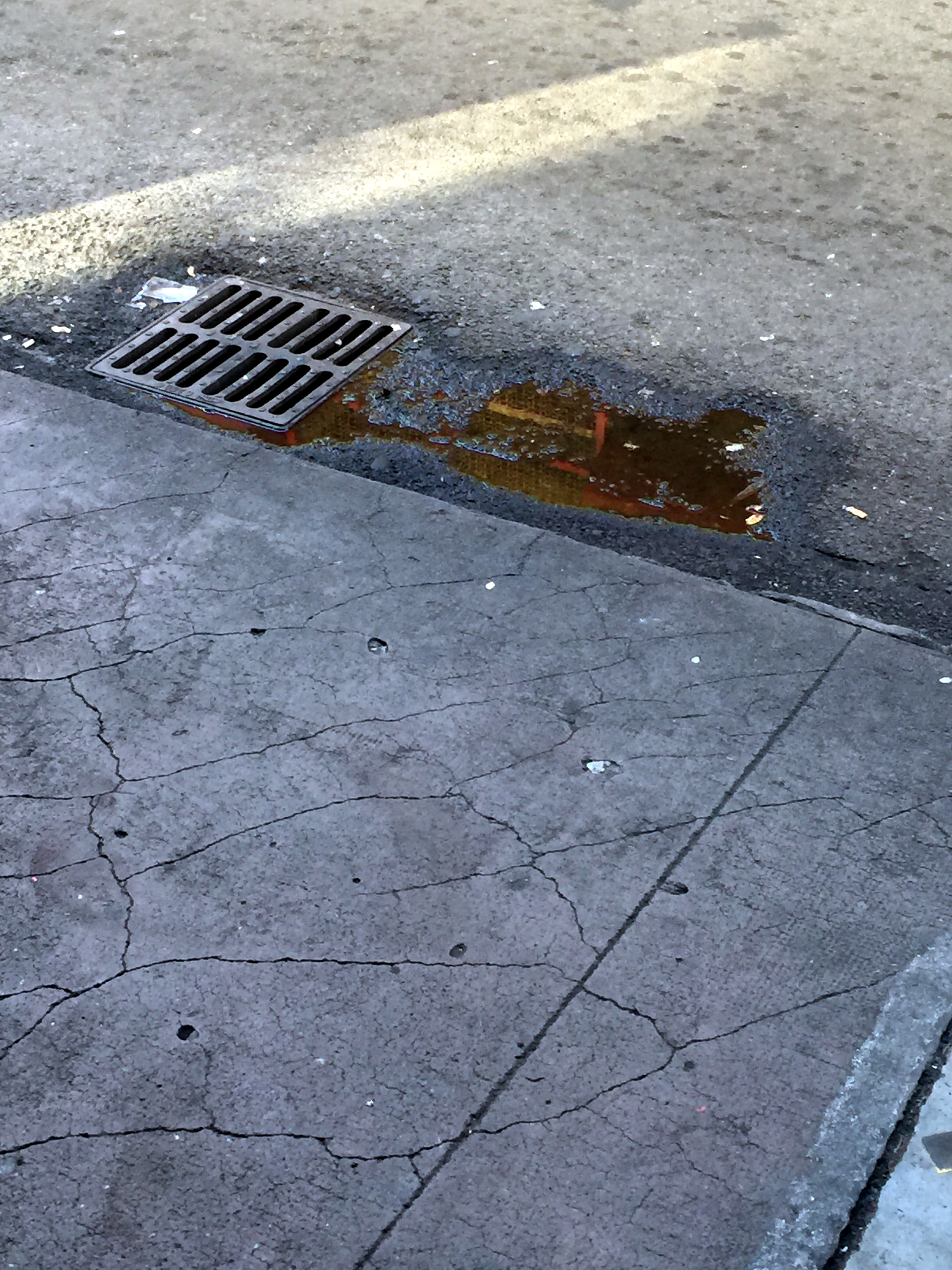 Rue François Cardella : "cette rue sent la pisse, ça fait honte"