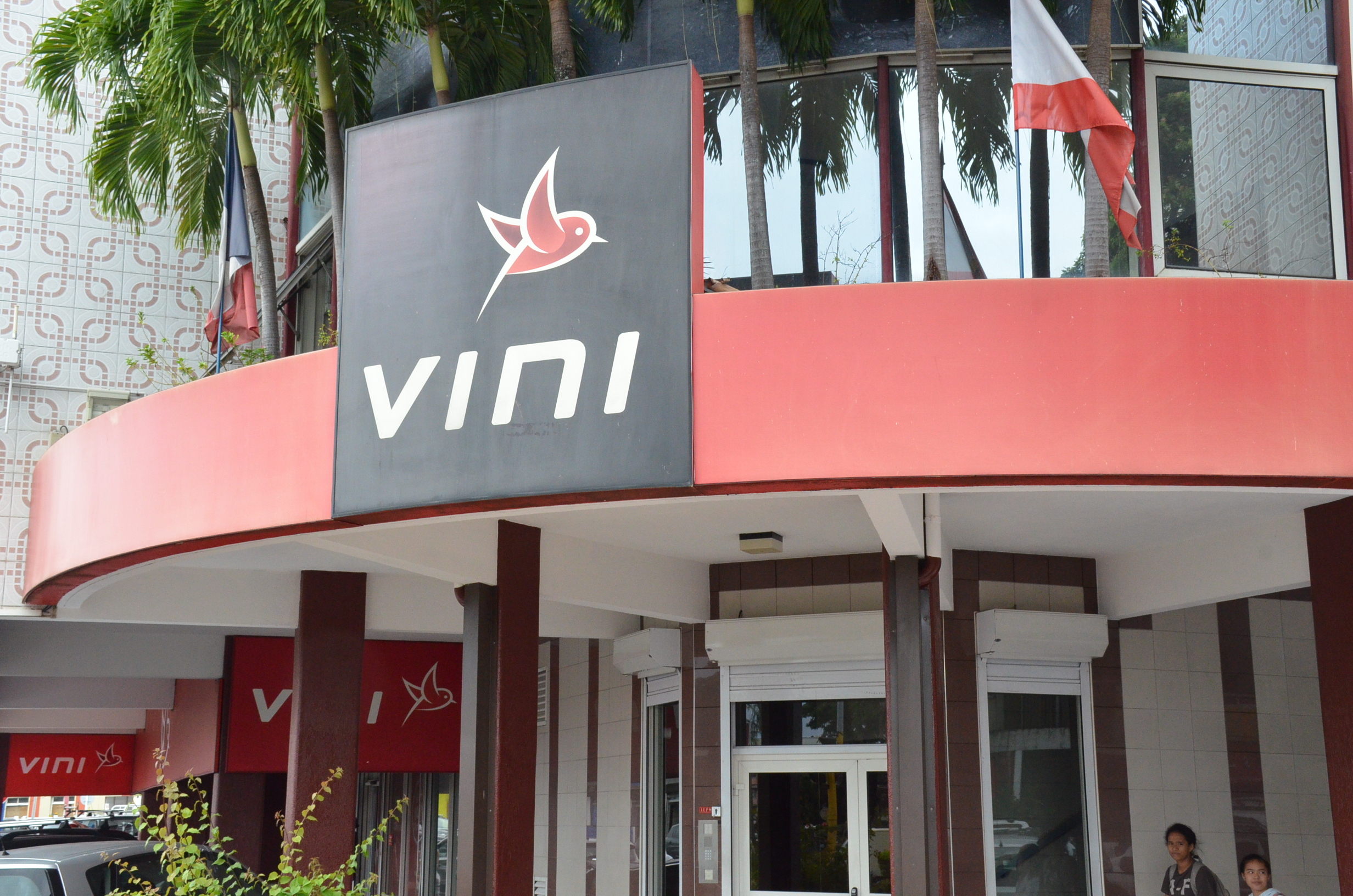 En 2013, Vini employait 223 salariés et son chiffre d’affaires s’est établi à 12,4 milliards de Fcfp.