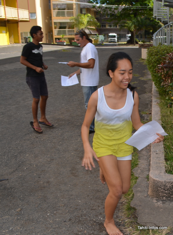 Course en individuel accompagnée de pompes (ou de flexions pour les filles) afin de résoudre les exercices !