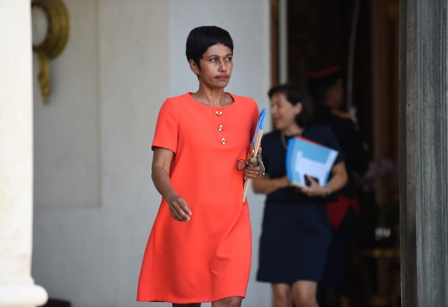 La nouvelle ministre des Outre-mer veut "que la France se regarde" dans sa diversité