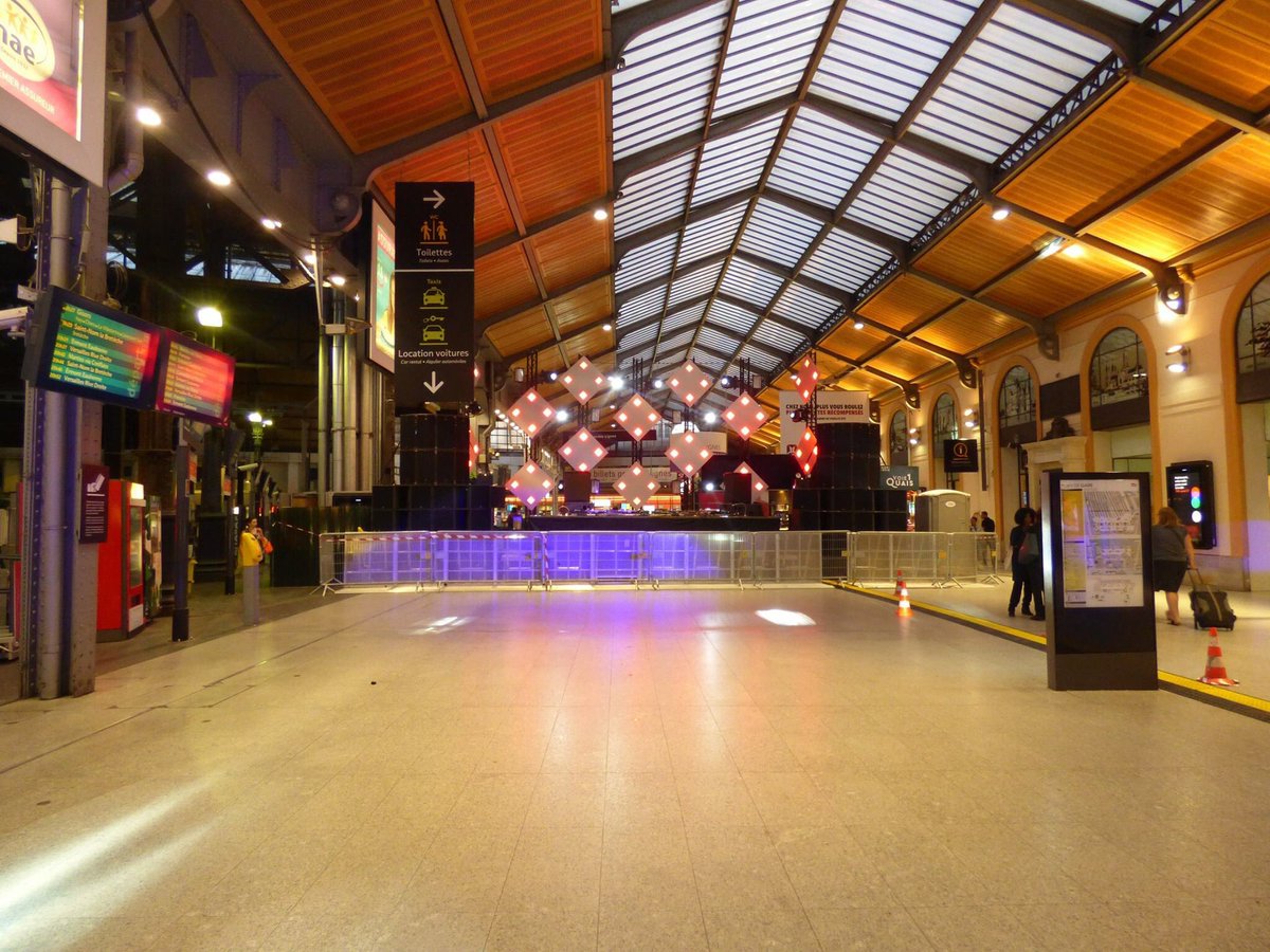 La Gare Saint-Lazare, temple du clubbing et de la techno le temps d'une nuit