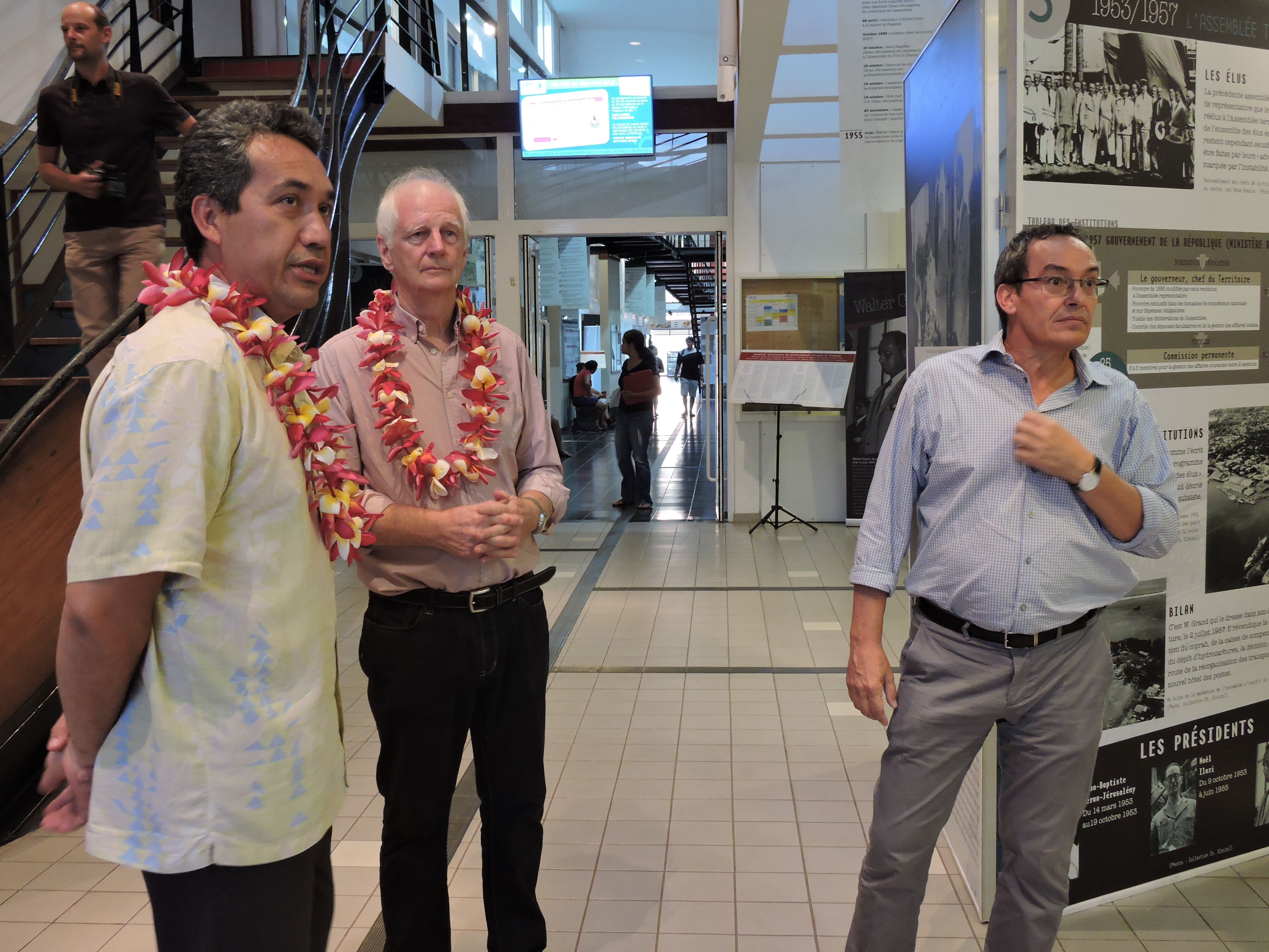 L'exposition a été inaugurée mardi soir à l'université en présence Marcel Tuihani, président de l'assemblée, Jean-Marc Regnault, historien, et Eric Conte, président de l'université.