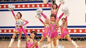 Au Japon, les pom-pom girls du troisième âge refusent de "danser comme des vieilles"