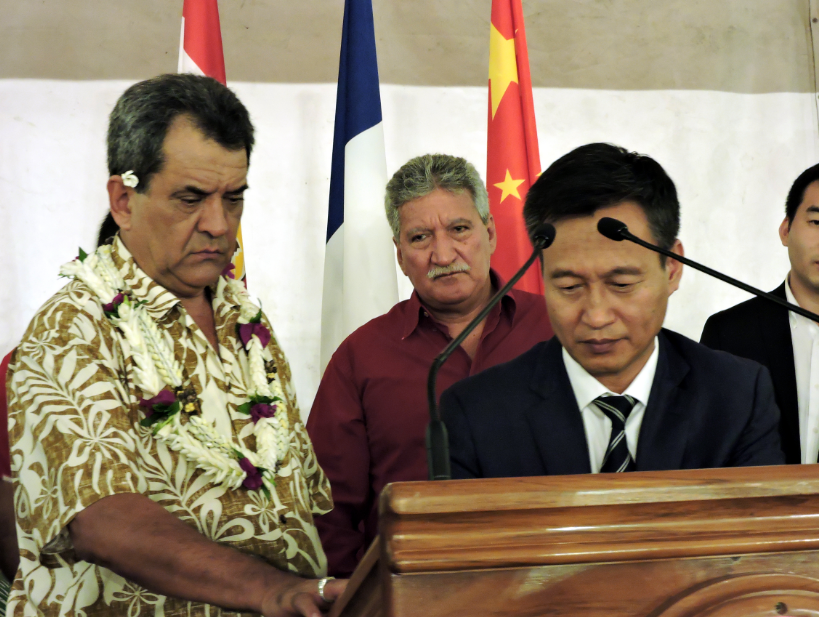 A l’occasion de la réception donnée à la présidence pour la fête nationale chinoise, samedi soir, le document a été paraphé par Zijian Wang et Edouard Fritch.