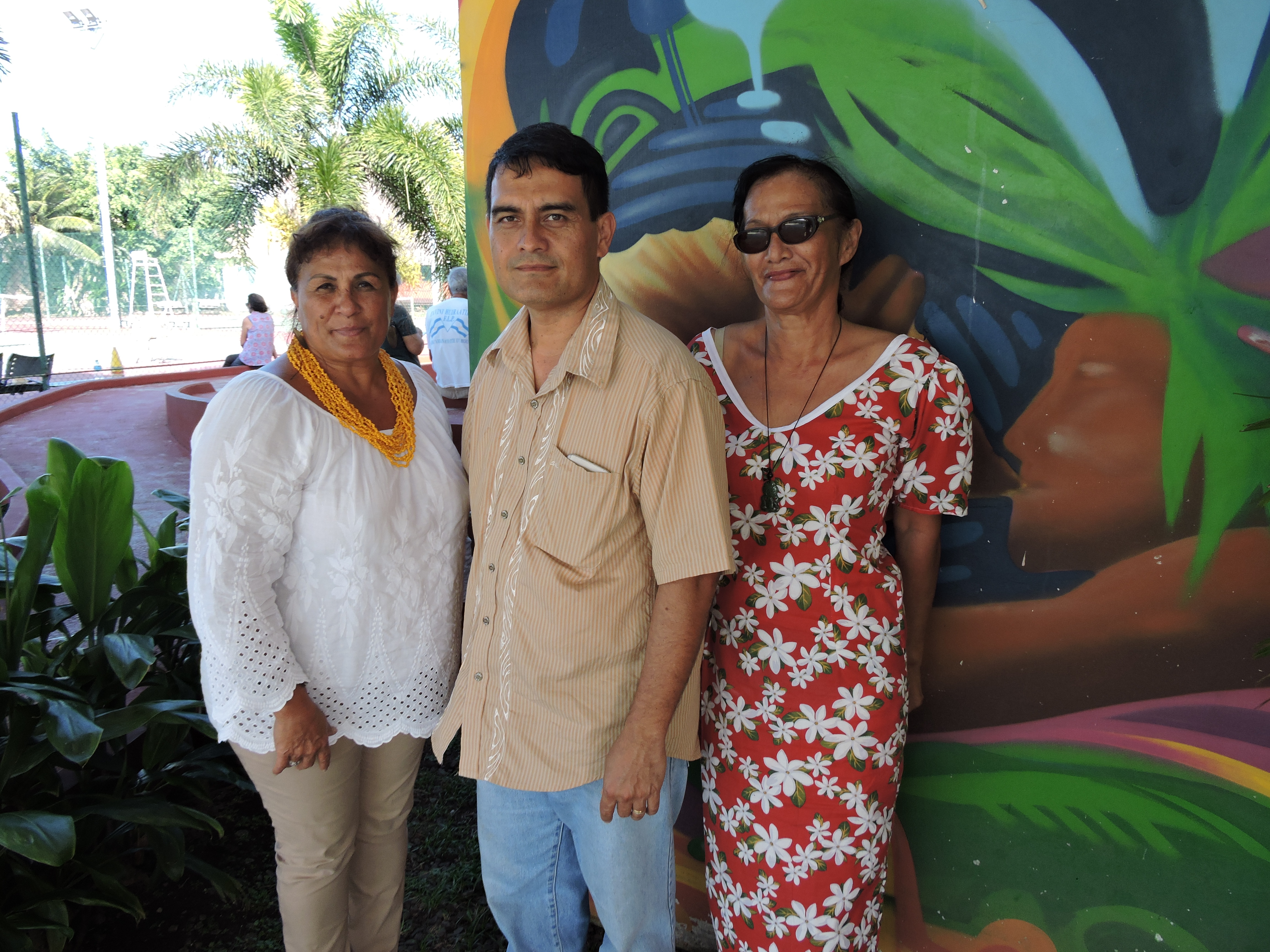 Sylvana Nordman et Danny Pittman, présidentes des associations Fatu Fenua no Makatea et Te Rupe no Makatea, s'organisent pour dénoncer le projet de reprise de l'exploitation de phosphate à Makatea.
