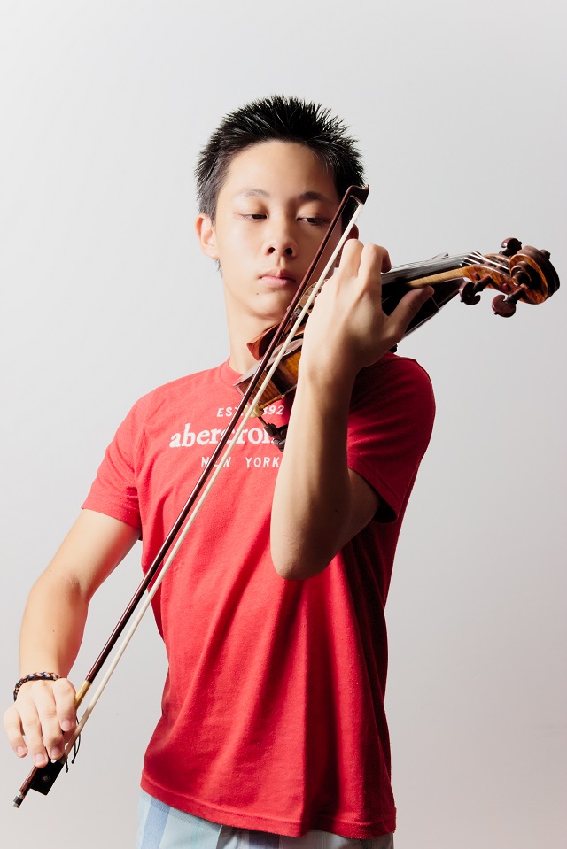 Le jeune Ludovic Chan sera au violon.