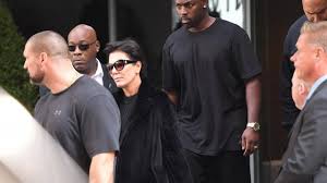 Fans déchaînés, cambrioleurs... Comment protéger les célébrités?