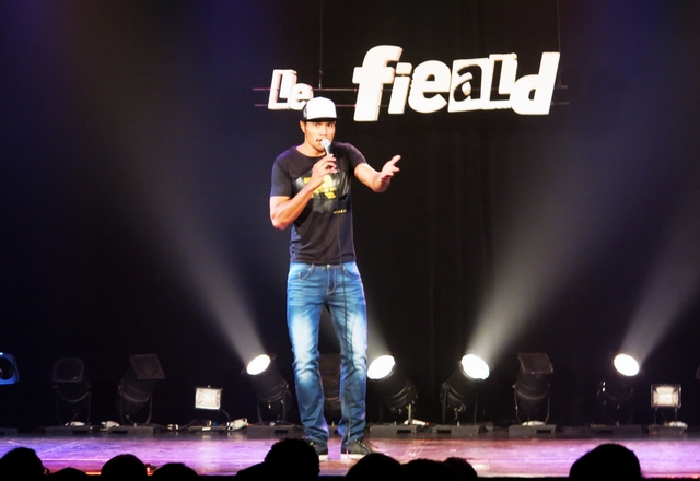 Mana, le vainqueur du Tahiti comedy show revient de Paris