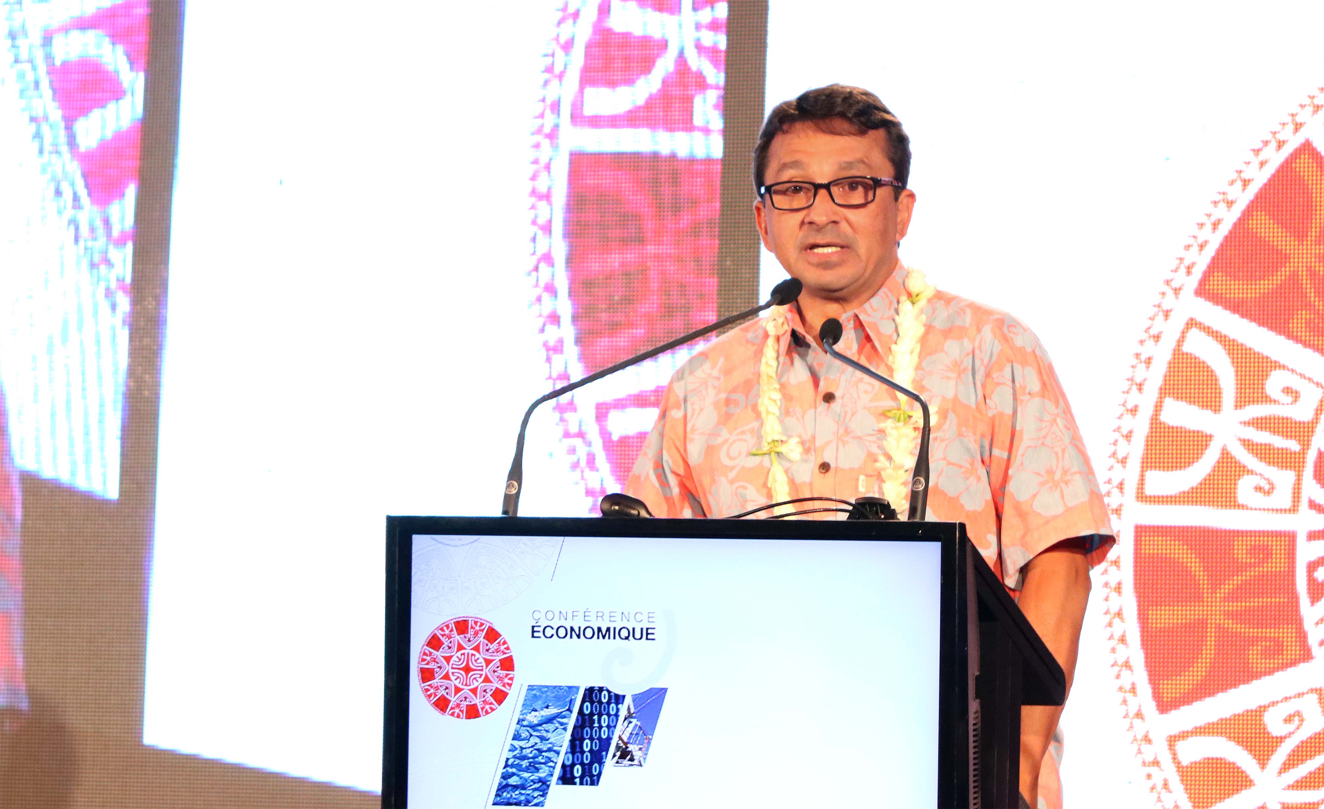 Nuihau Laurey a présenté le projet de budget 2017 dans ses grandes lignes, lundi matin lors de la 2e conférence économique.