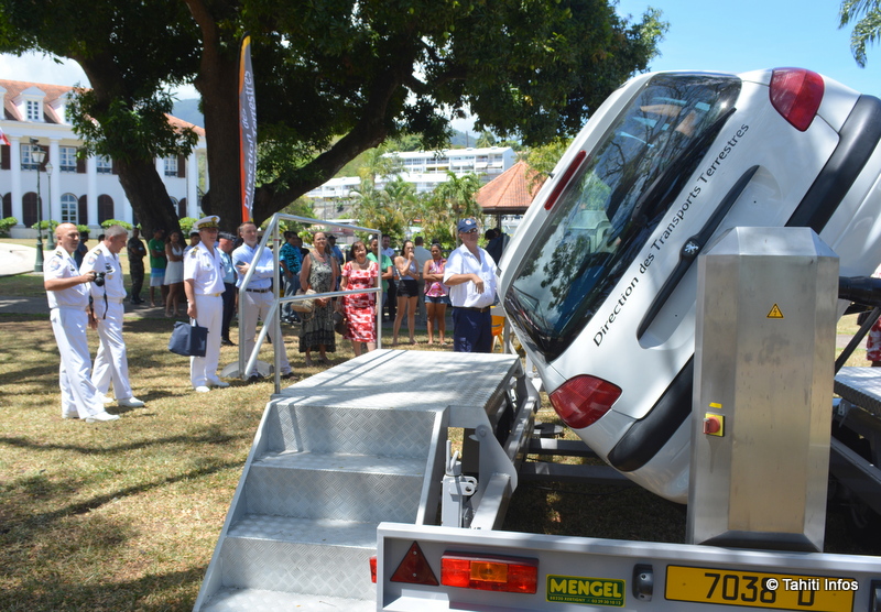 Cette JDC un peu spéciale a été organisée en partenariat avec la direction des Transports terrestres, le haut-commissariat, la mairie de Pirae, l’amiral Comsup et la gendarmerie nationale. C'était surtout l'occasion de sortir les simulateurs d'accident de la DTT !
