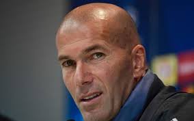 Zidane juge "dérangeants" les mots de Hollande sur les footballeurs