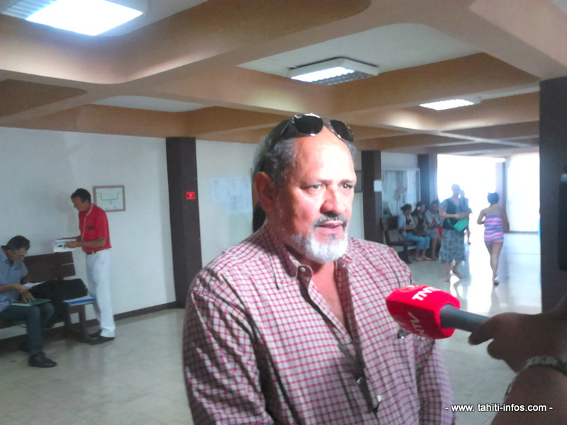 Une adolescente percutée par une voiture à la descente du bus