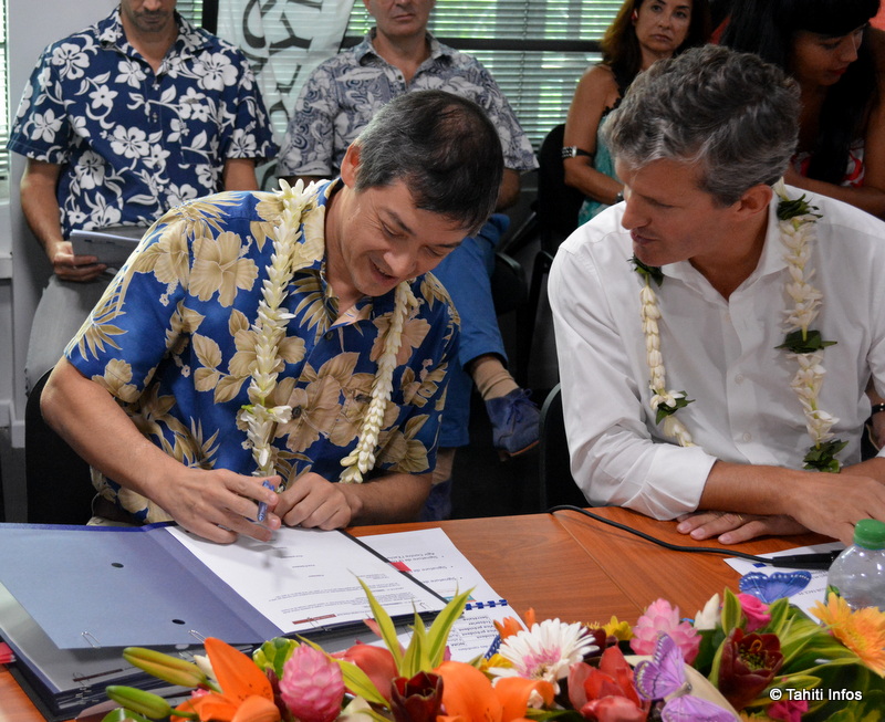 Vincent Fabre (à gauche) est le premier président du Club FACE en Polynésie. Grégoire de Chillaz (à droite) est à l'origine du projet.