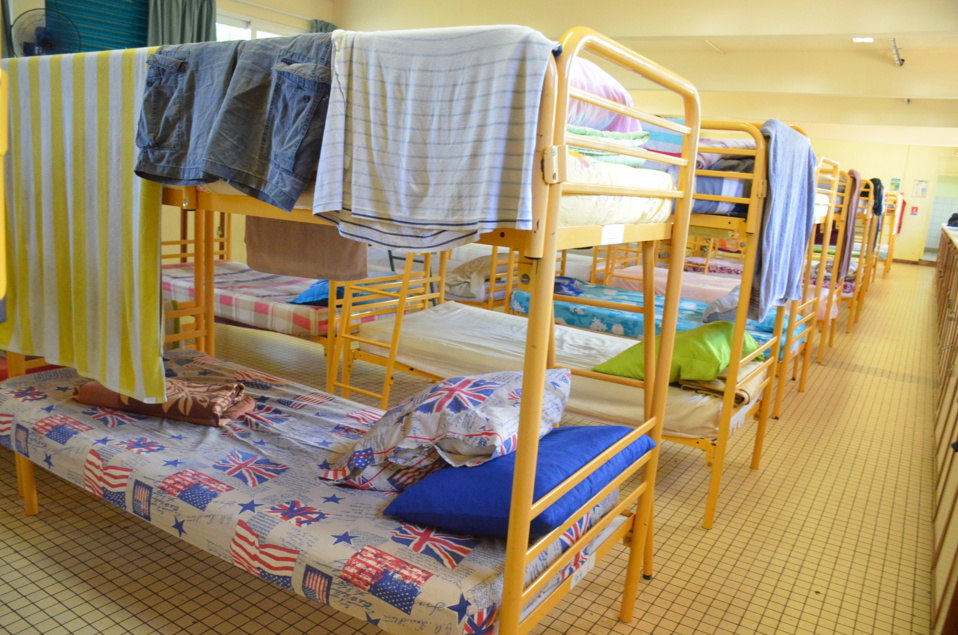 Après avoir pris le petit-déjeuner avec les élèves du lycée polyvalent de Taaone, Najat Vallaud-Belkacem a visité leur internat.