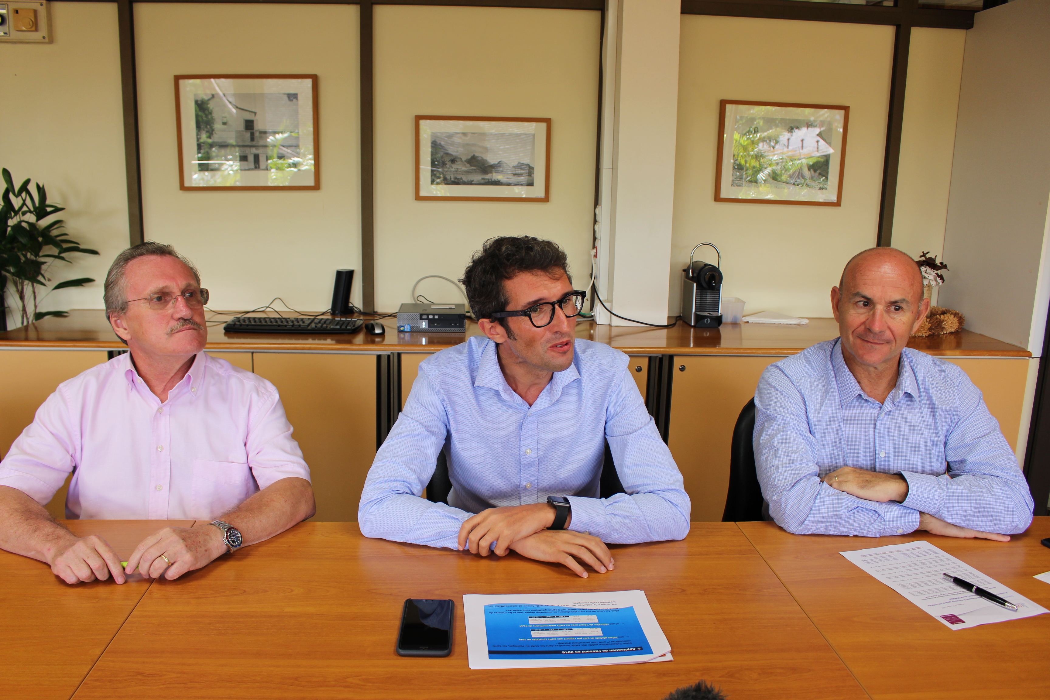 De gauche à droite : Claude Perriou, directeur de l’institut d’émission d’outremer (IEOM), Hervé Gonsard, directeur général des instituts d’émission IEOM/IEDOM et Philippe La Cognata, directeur des instituts d’émission.