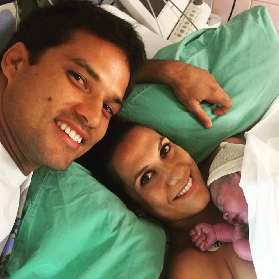 People: Bienvenue à Nikaea, dernier né de Vaimiti et Michel Bourez!