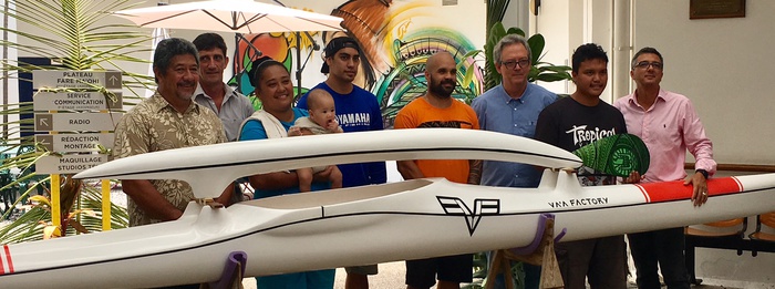 Lors de la remise des prix du concours Hawaiki Nui Va'a