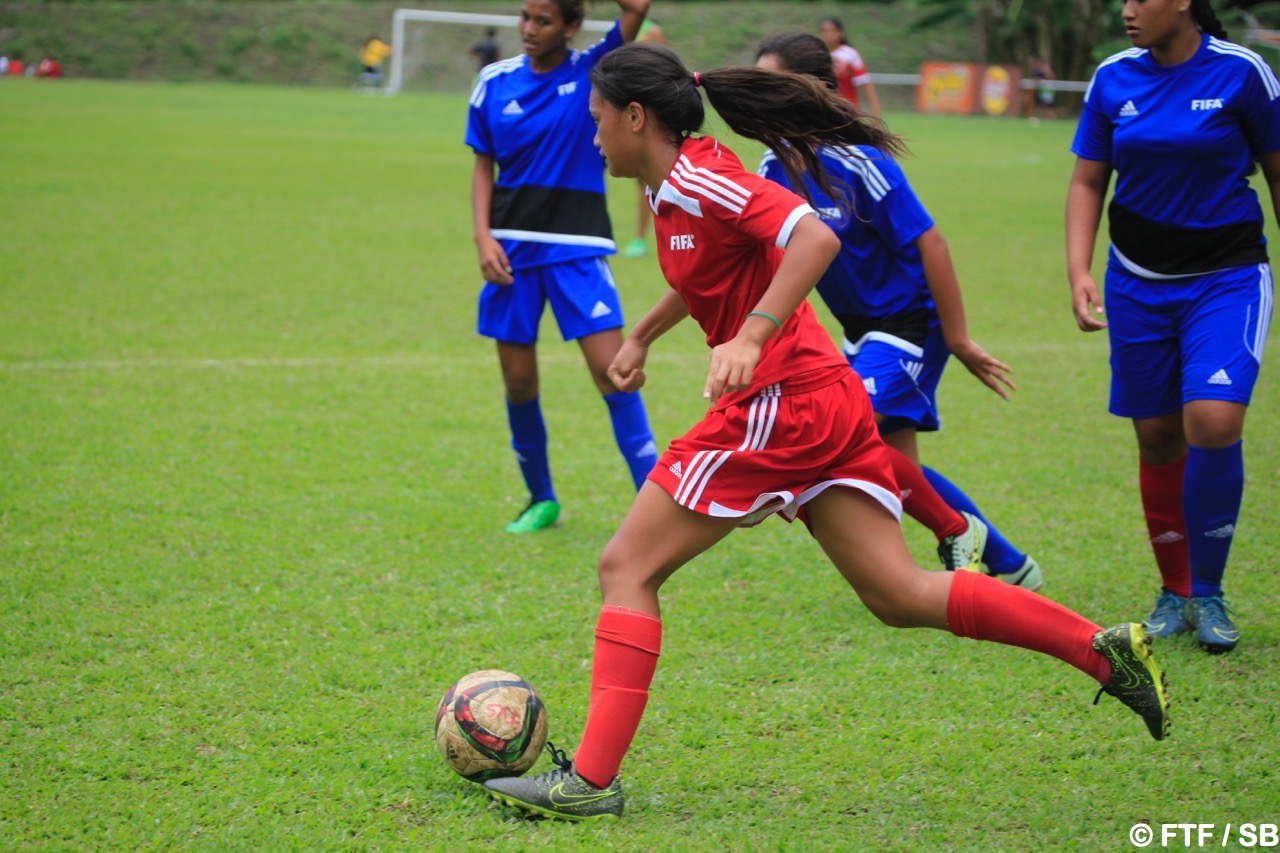 14 équipes féminines existent en Polynésie