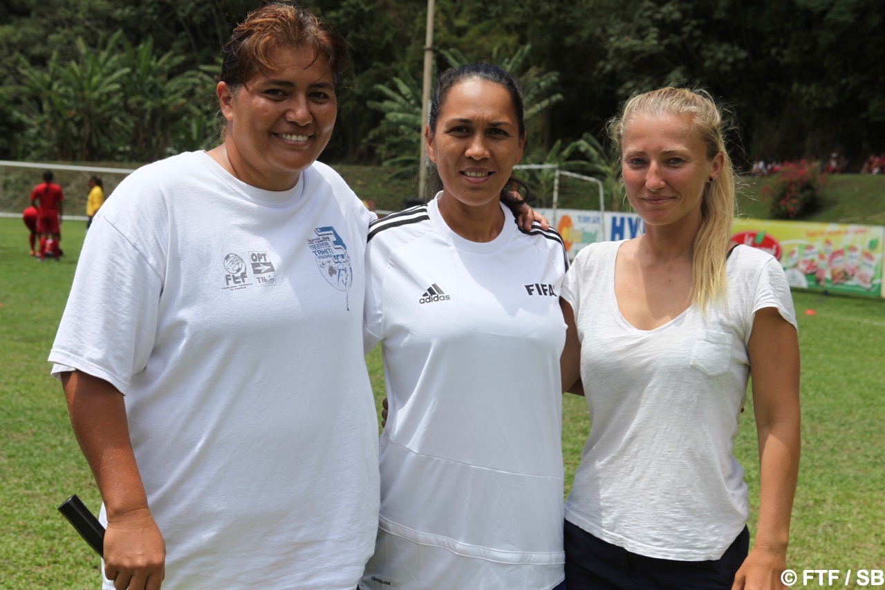 Jane Mahiatapu, Angela Taiarui et Stéphanie Spielmann