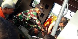 Indonésie: un survivant retrouvé deux semaines après un crash d'hélicoptère