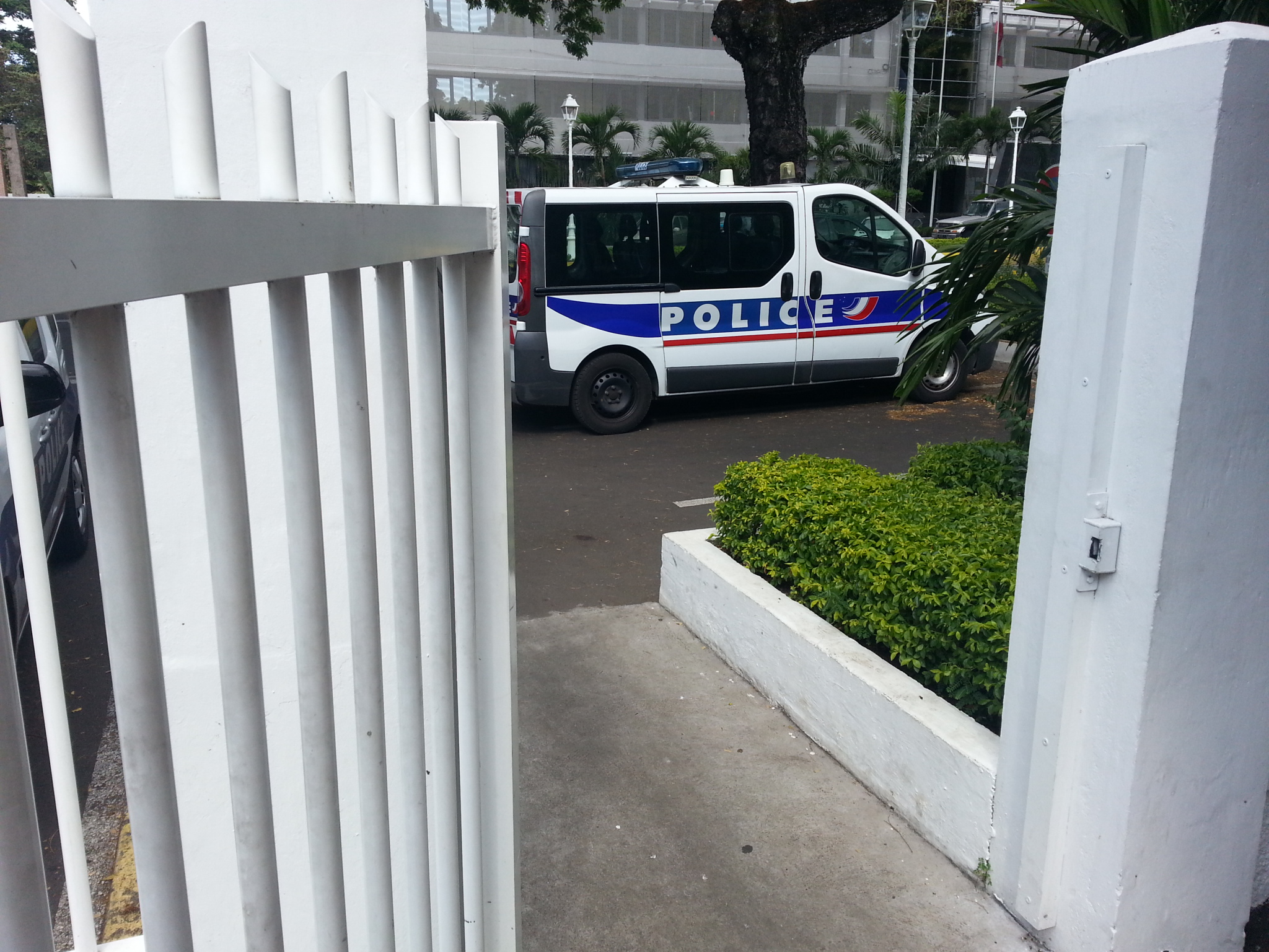 La géolocalisation des téléphones portables des suspects a permis d'établir qu'ils se trouvaient sur place le soir de l'incendie.