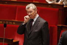 Soupçons de détournements de fonds au Sénat : l'ancien ministre Henri de Raincourt entendu par le juge