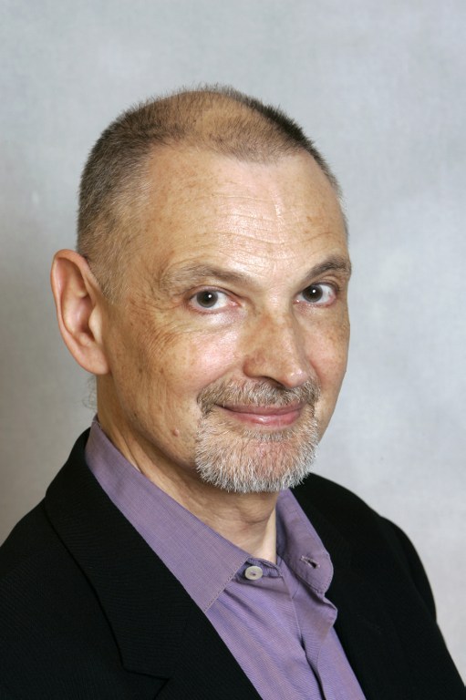 Pour le pédopsychiatre Serge Tisseron, spécialiste de la relation avec les images, "l'important" quand on amène des enfants au cinéma, "c'est l'accompagnement". Pour lui, il faut "toujours prévoir un amont et un aval".