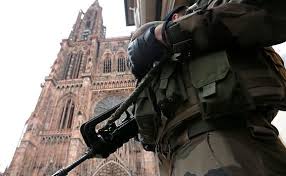 Strasbourg: la messe de minuit sous haute surveillance samedi