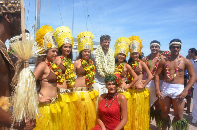 Le Skipper Paul Meilhat accueilli en grande pompe à Papeete