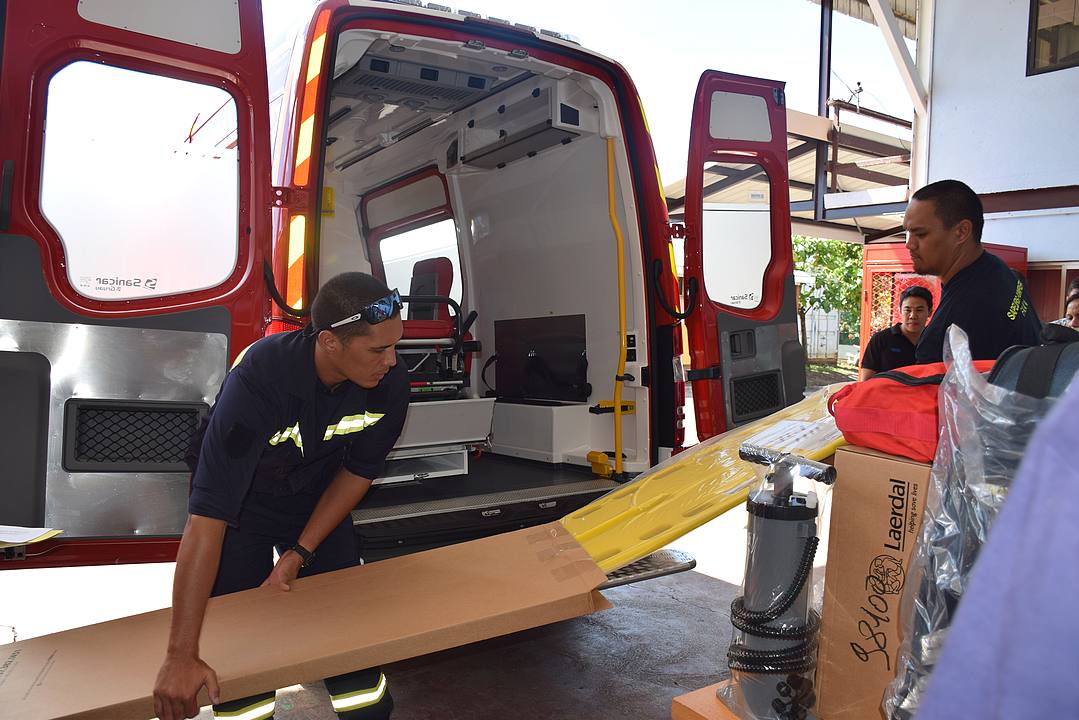 Un nouveau camion de pompiers à Faa'a