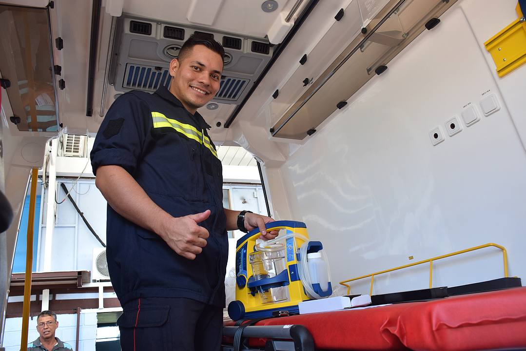 Un nouveau camion de pompiers à Faa'a