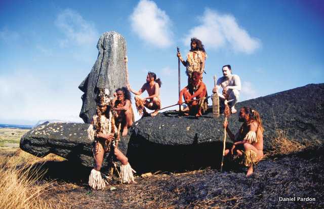 Si les Pascuans anciens ont sculpté tous les moai, il est clair que le “tiki” Tuku Turi n’a probablement pas les mêmes origines. Mais ceux qui l’ont réalisé n’ont pas signé leur œuvre et ont emporté leur secret dans la tombe…