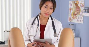 Cancer du col de l'uterus : des gynécologues tirent la sonnette d'alarme