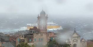 Météo: un bateau transportant 163 passagers bloqué au large de Bastia