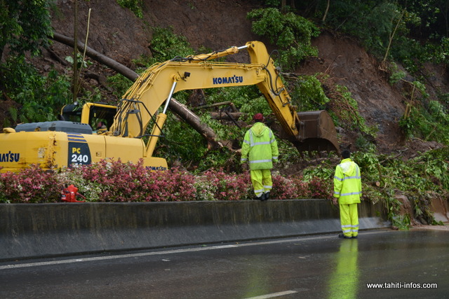 Les agents de l'Equipement étaient sur le terrain à partir de 2 heures du matin, dimanche.