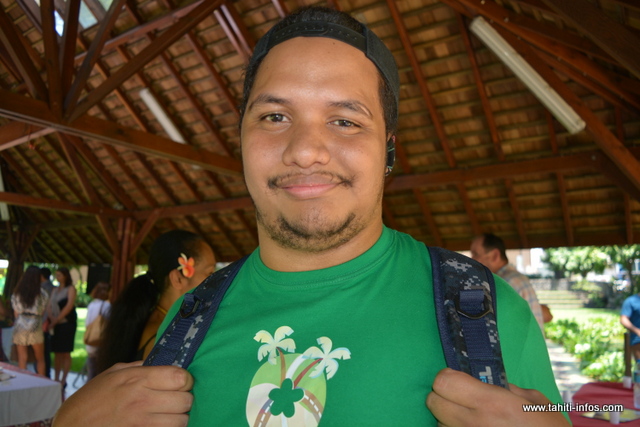 Marcel Tuihani reçoit les jeunes entrepreneurs et sportifs qui ont marqué l'année 2016