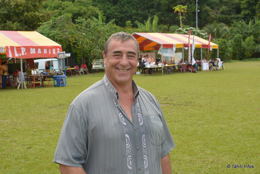 Philippe Jodry, principal du collège de Arue