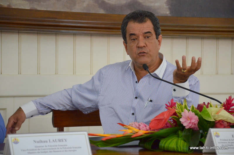 Fritch à Paris pour finaliser l’accord de Papeete