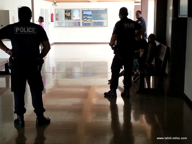 Placé en garde à vue pour des vols et cambriolages, le suspect a été déféré au parquet cet après-midi.