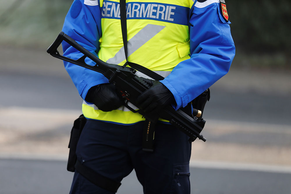 Interpellé pour défaut de permis, il récidive 4 jours plus tard en tentant de tromper les gendarmes