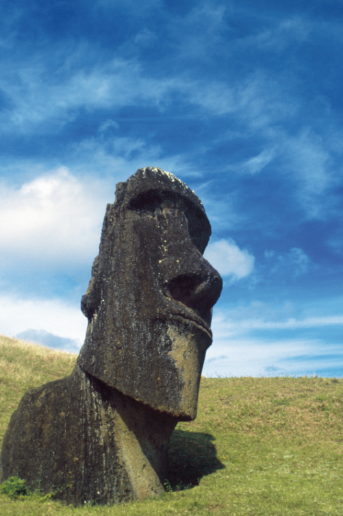 Emblématiques sentinelles de la grande carrière abandonnée. Eux savent, mais ils ne parlent pas…